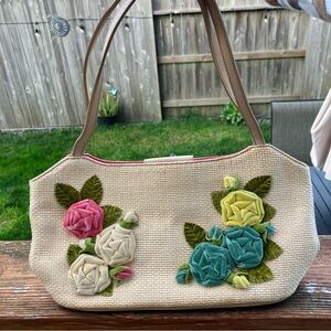 Elegant Floral Embroidered Beige Shoulder Bag